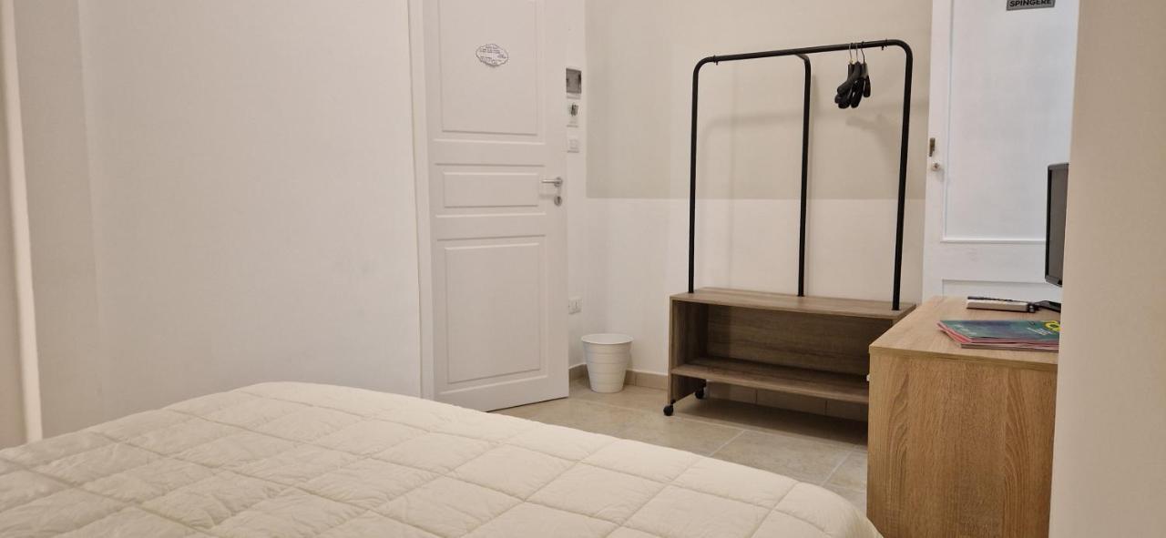 Diaz Rooms Lecce Exteriör bild